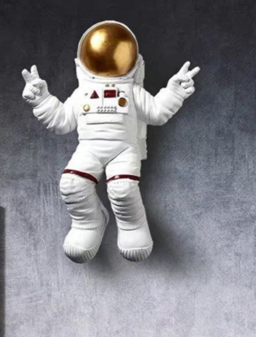 دیوارکوب فضا نورد