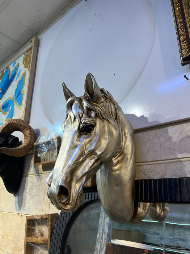 دیوارکوب سر اسب